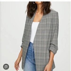 Aritzia Babaton Power Blazer